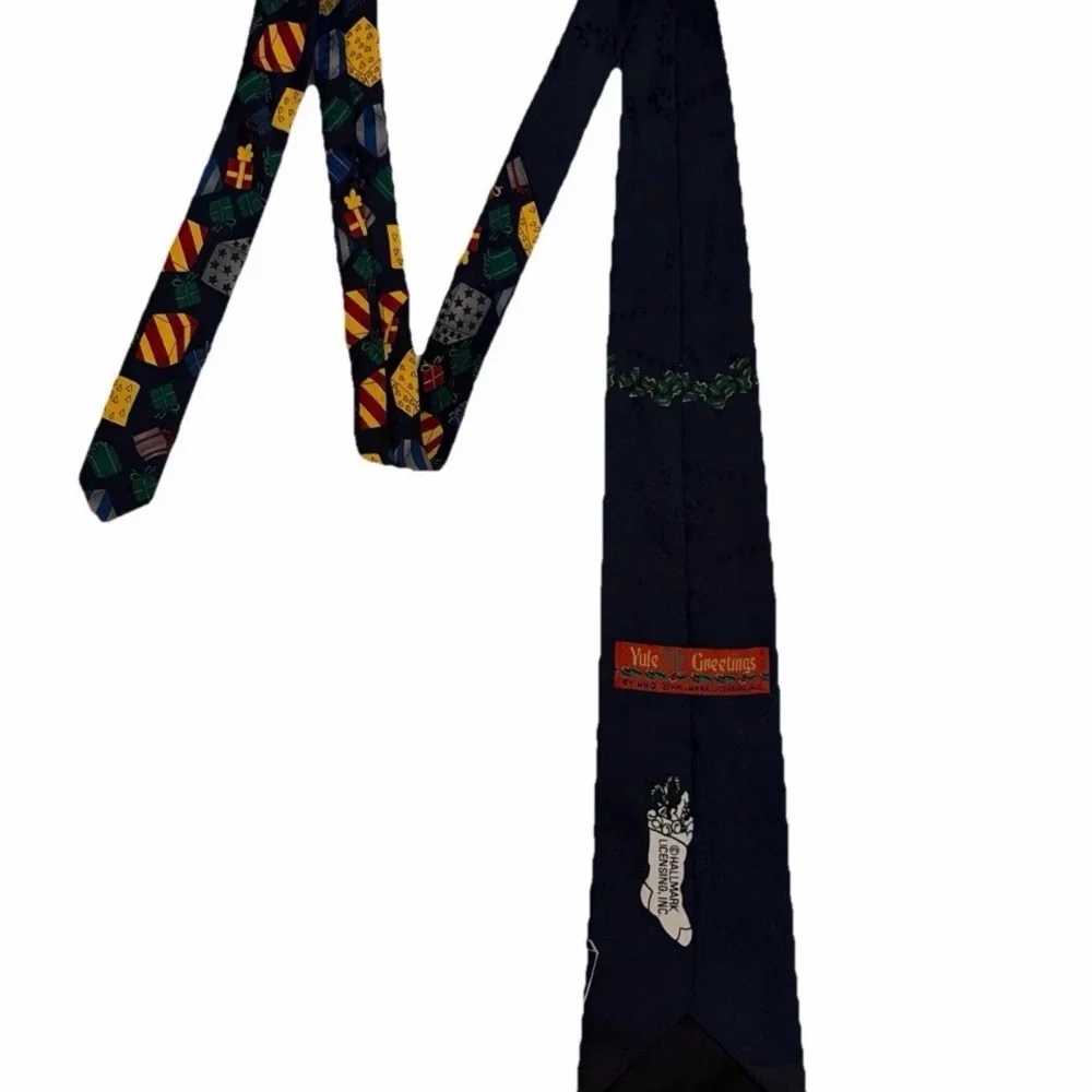Hallmark Yule Tie Greetings Santa necktie